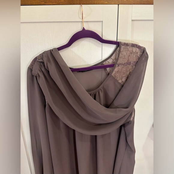 Sheer Maurice’s Blouse with Lace Accents - Picture 2 of 7